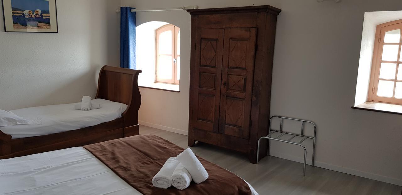 Logis Hotel Le Prieure บูร์ก-แซ็ง-ต็องเดอ็อล ภายนอก รูปภาพ