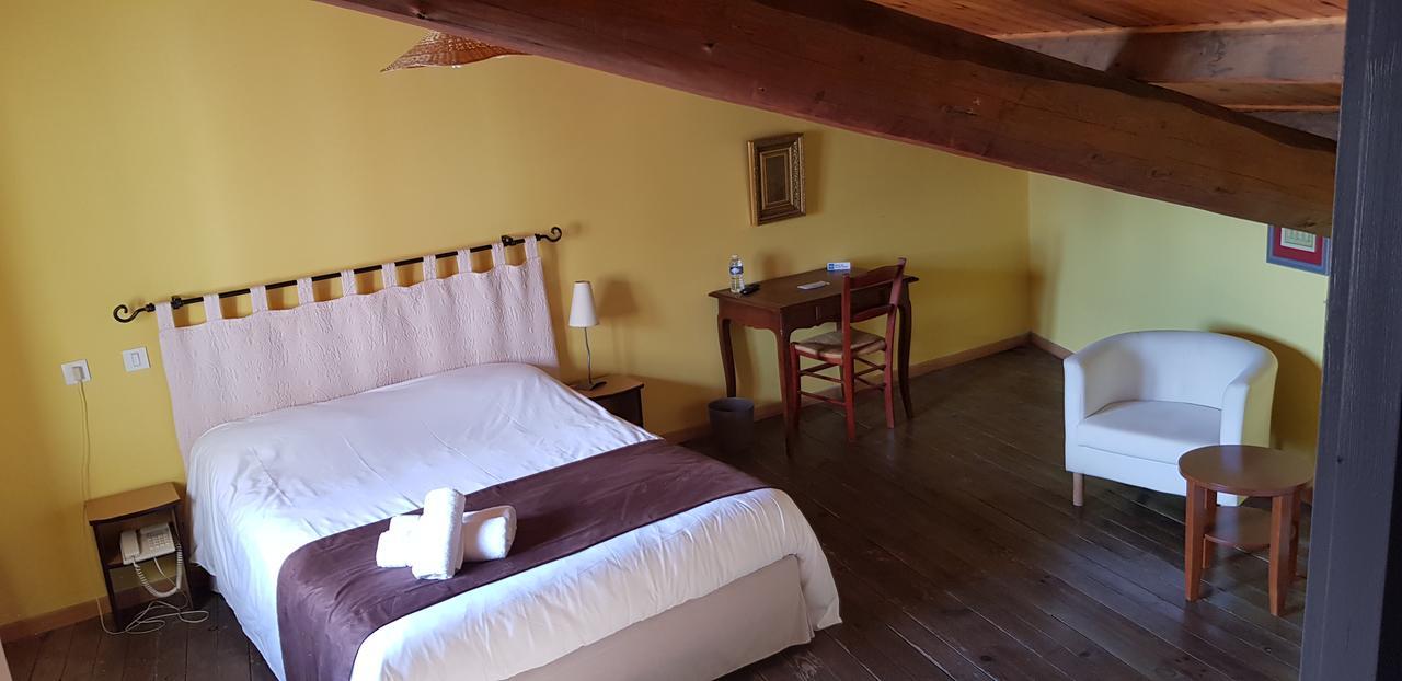 Logis Hotel Le Prieure บูร์ก-แซ็ง-ต็องเดอ็อล ภายนอก รูปภาพ