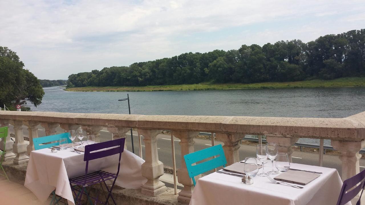 Logis Hotel Le Prieure บูร์ก-แซ็ง-ต็องเดอ็อล ภายนอก รูปภาพ