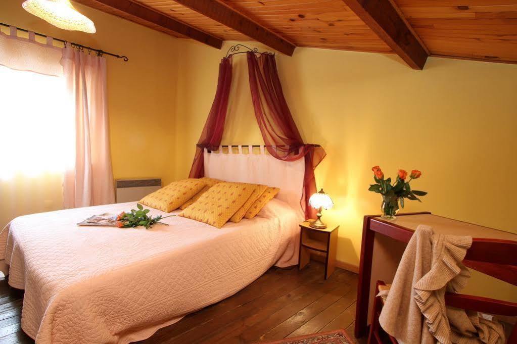 Logis Hotel Le Prieure บูร์ก-แซ็ง-ต็องเดอ็อล ภายนอก รูปภาพ