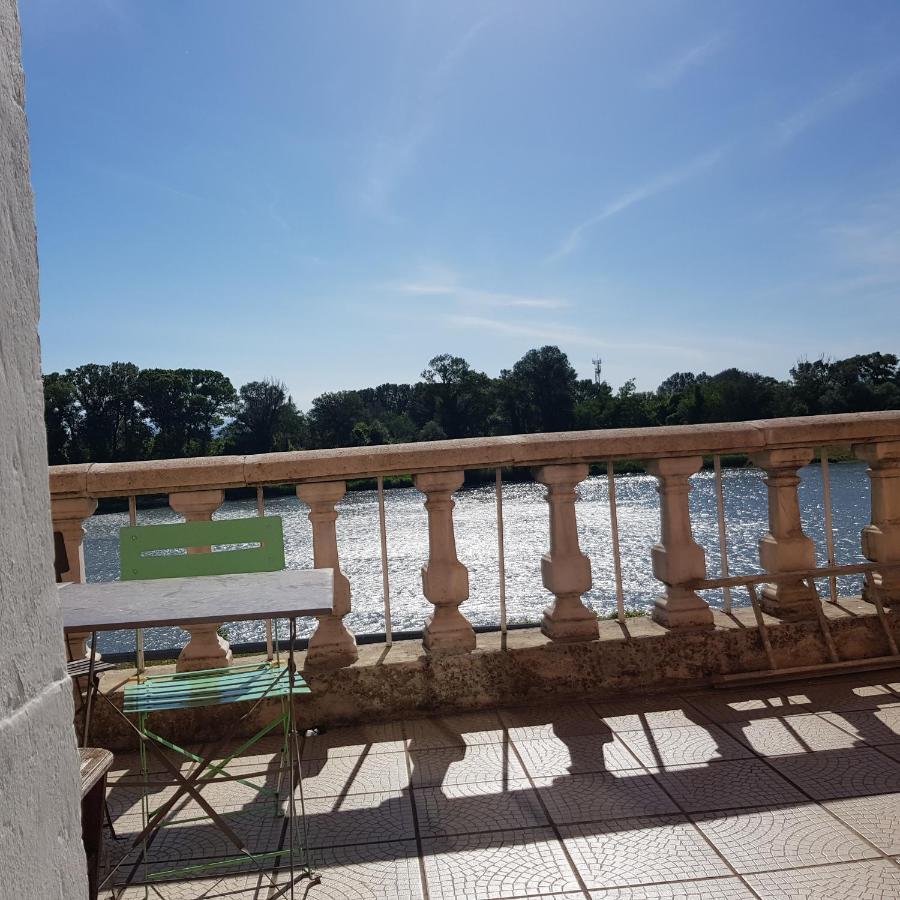 Logis Hotel Le Prieure บูร์ก-แซ็ง-ต็องเดอ็อล ภายนอก รูปภาพ