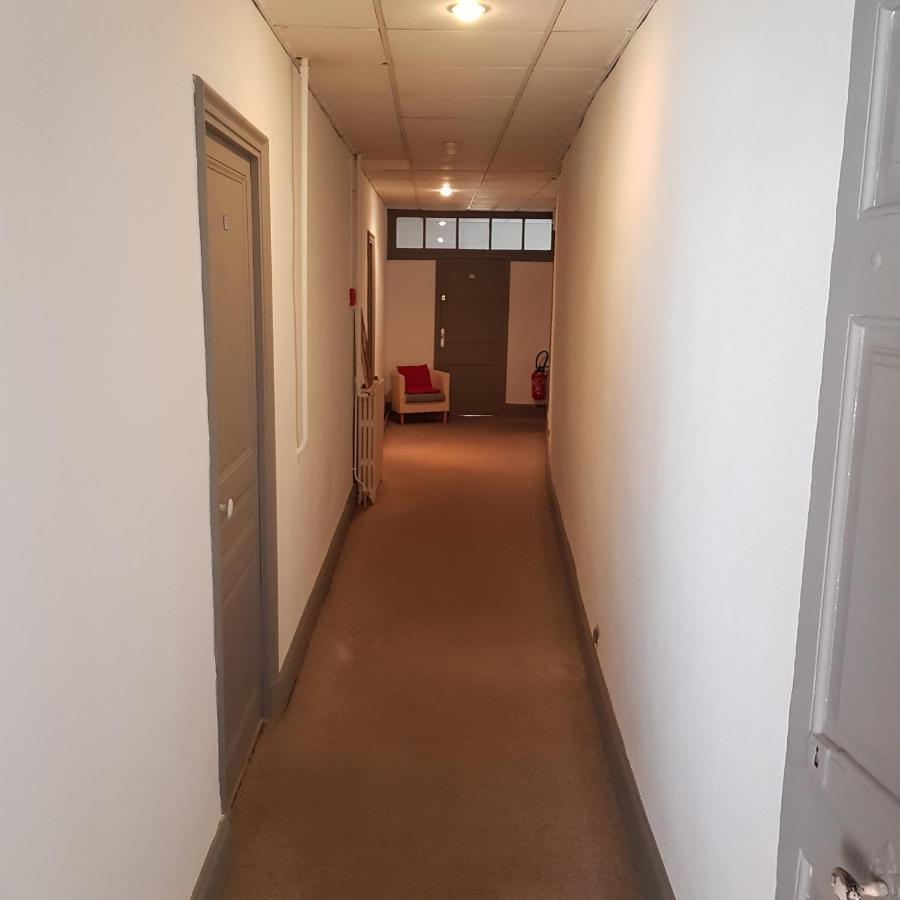 Logis Hotel Le Prieure บูร์ก-แซ็ง-ต็องเดอ็อล ภายนอก รูปภาพ